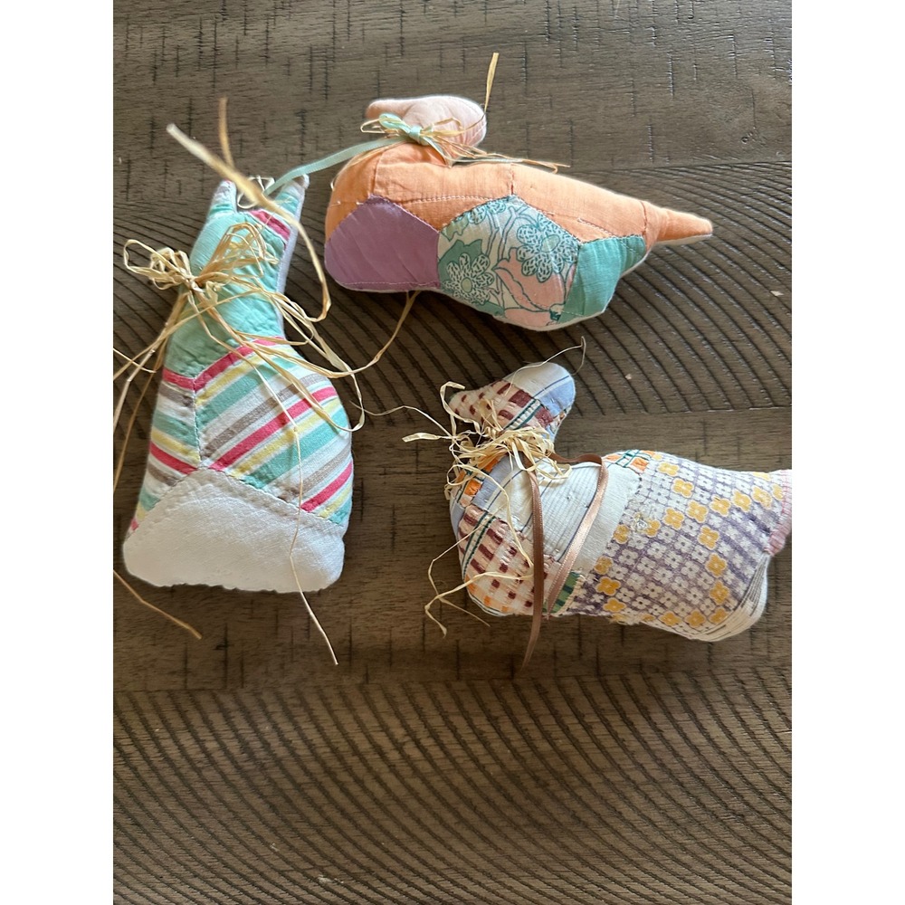 Vintage Quilt Patchwork Animal Ornaments – Set of 3 (Bunny / Cat, Bird, Duck)